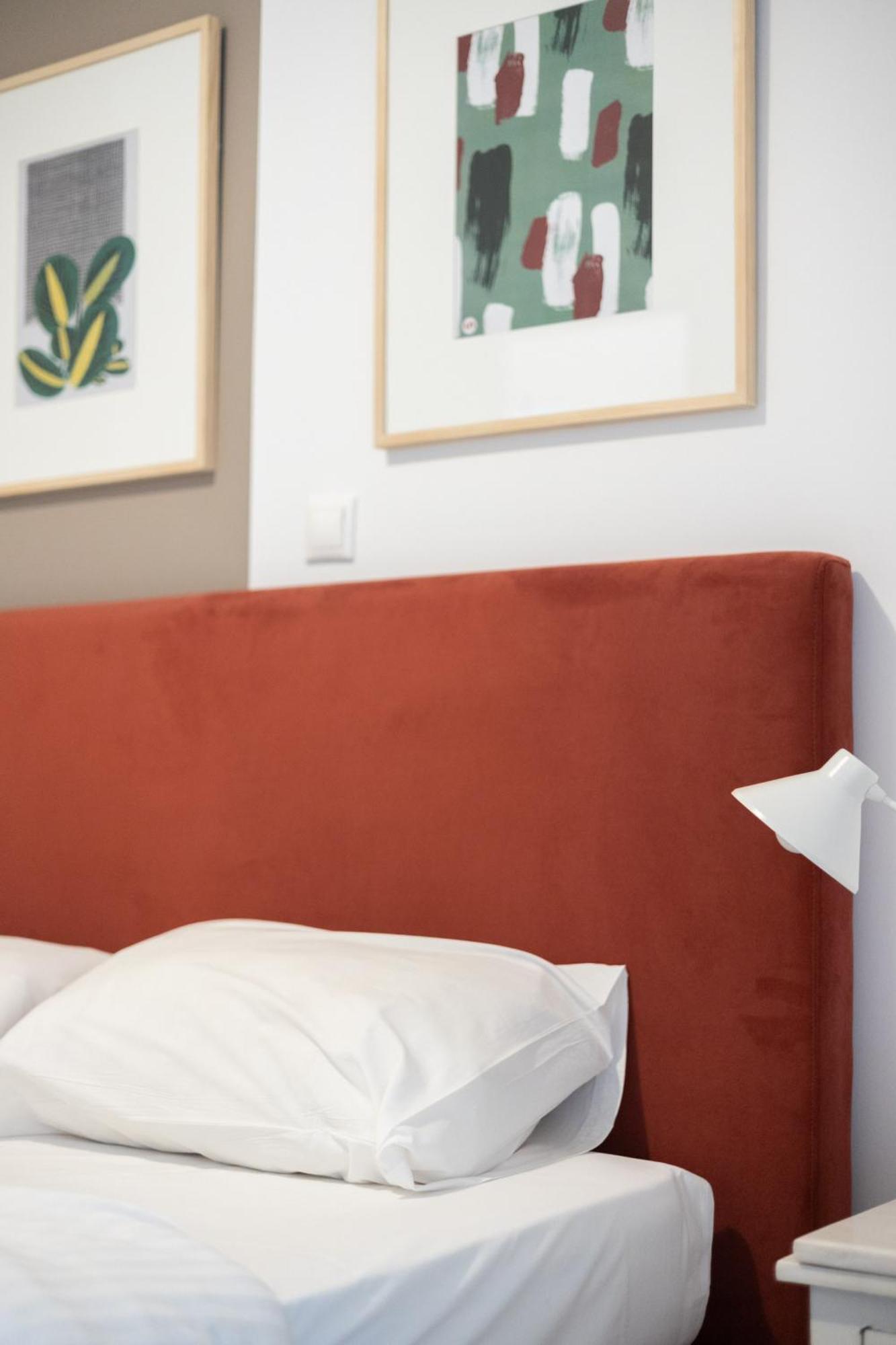 Renovated 5 Bdr House Near Acropolis - New Beds, Terrace & Green Yard Athen Eksteriør bilde