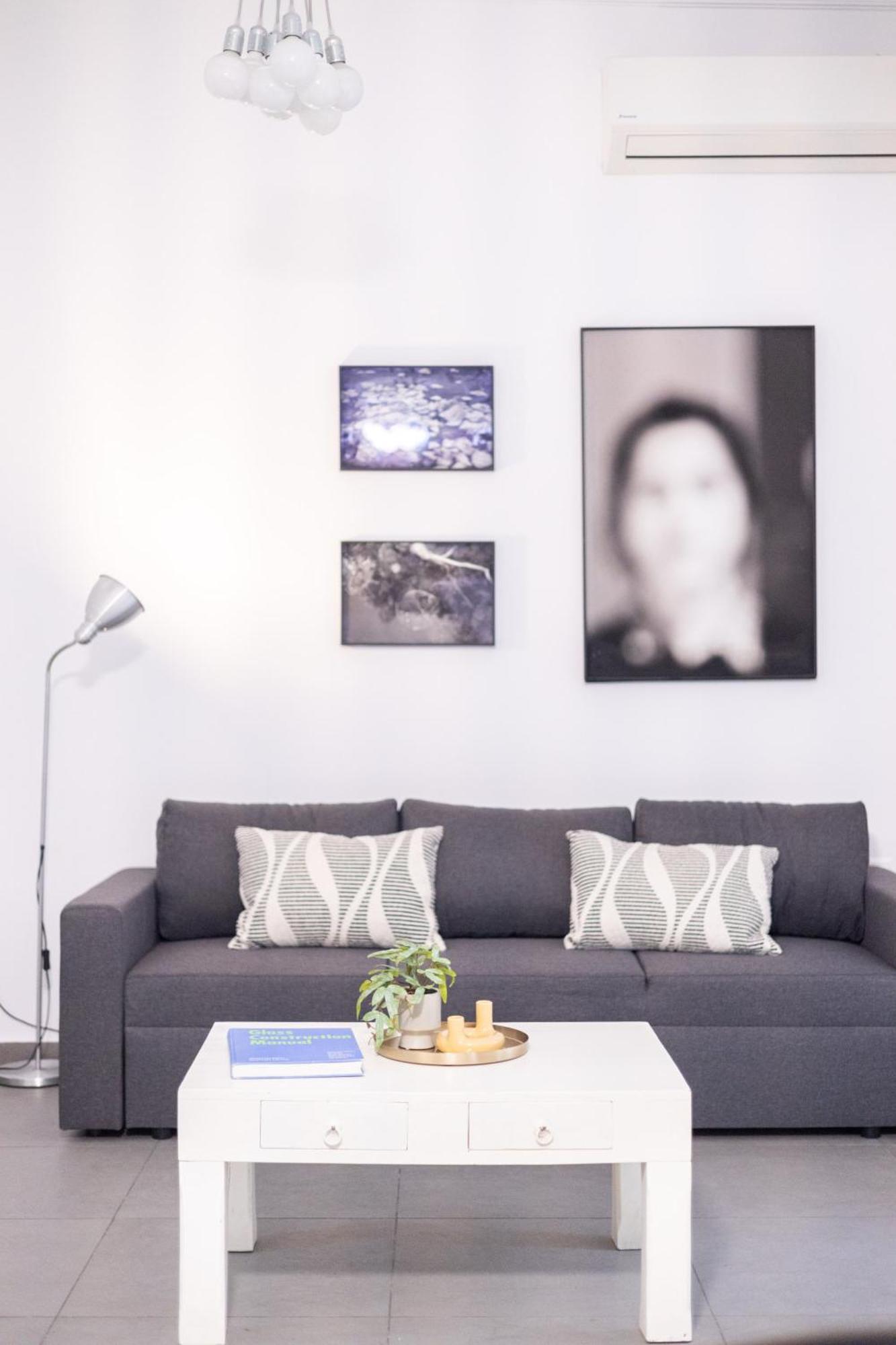 Renovated 5 Bdr House Near Acropolis - New Beds, Terrace & Green Yard Athen Eksteriør bilde